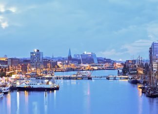 Neues Kreuzfahrtterminal … Kiel-Hafen