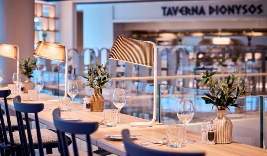 mein-schiff-relax-Taverna Dionysos-foto-tui-cruises